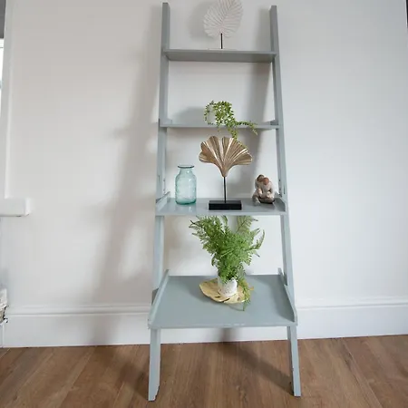 5 Bed House With Parking Near Station Workington